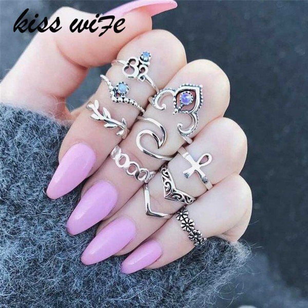 KISS WIFE 10 Pcs/Set Bohemian Ring Vintage Rings Leaves twisted Flower cross Ring For 2017 Fashion KISS WIFE 10 Pcs/Set Bohemian Ring Vintage Rings Leaves twisted Flower cross Ring For 2017 Fashion