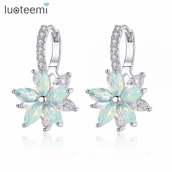 LUOTEEMI Cute Romantic Lovely Clear Stone Flower Shape Convenient Simple Stud Earrings Copper Cubic Zirconia For Women Party